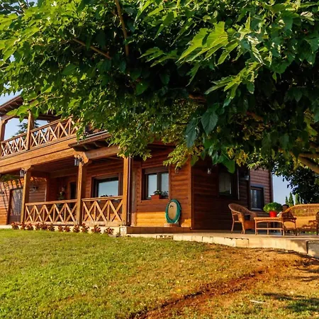 Paradise בית נופש ניאה מיכאניונה