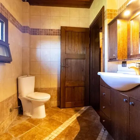 Paradise בית נופש *