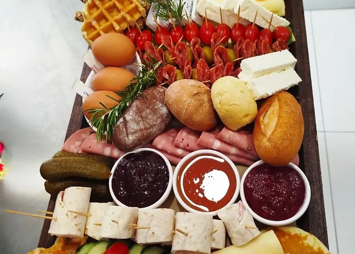 Paradise * 尼亚米卡尼奥纳