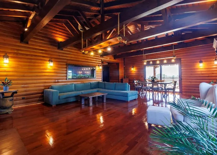 Paradise 度假居 尼亚米卡尼奥纳